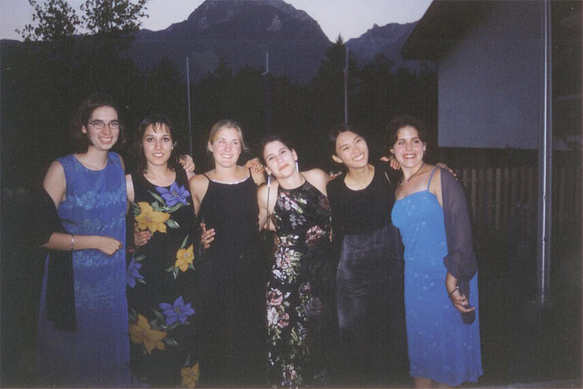 Strobl girls of 2000 (© Natasa Rupcic)
